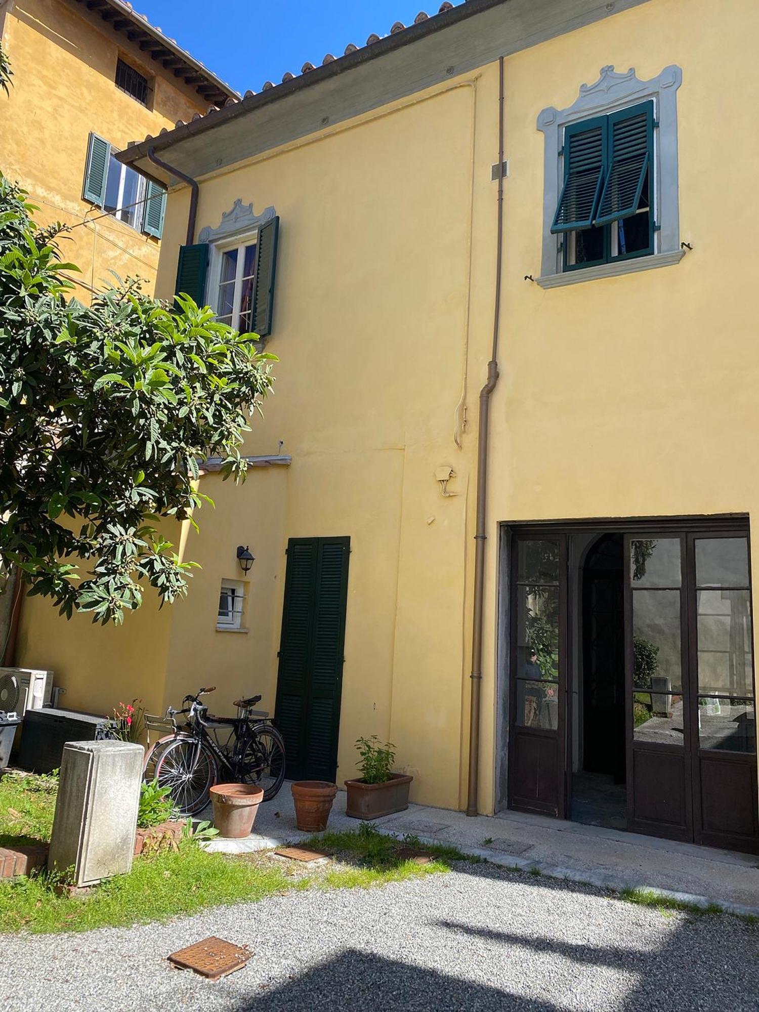 L'Antica Casa Sui Lungarni Di Pisa Hotell Exteriör bild